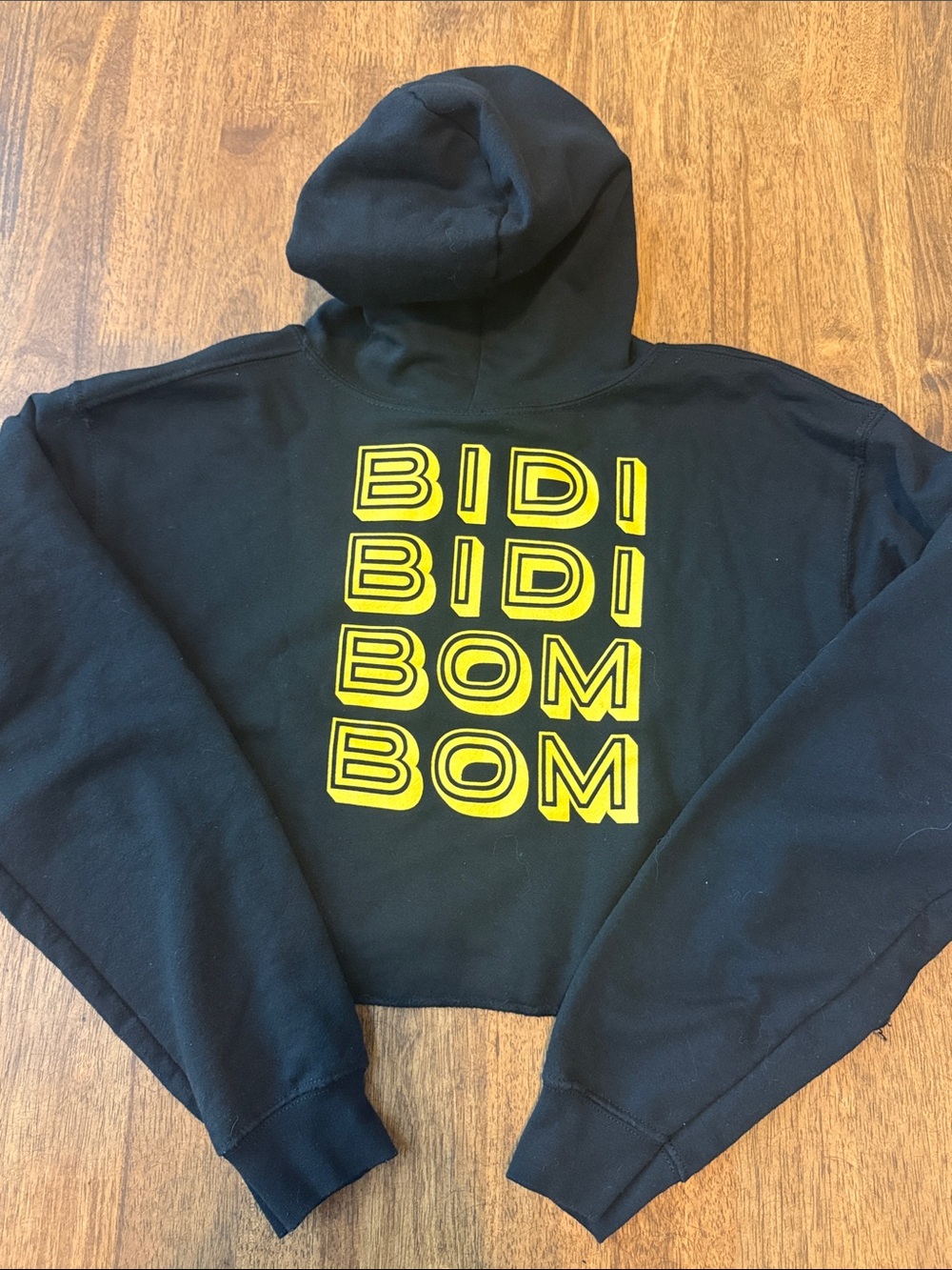 Selena Cropped Hoodie Size M - Picture 3 of 3